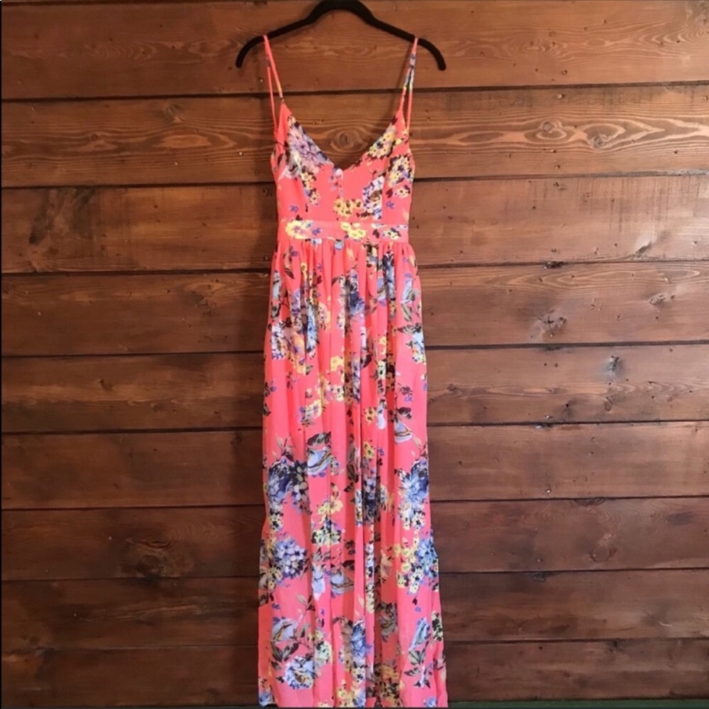 Backless pink floral maxi dress size M